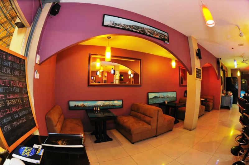 Le Parrots-Inn Jomtien Beach Zewnętrze zdjęcie