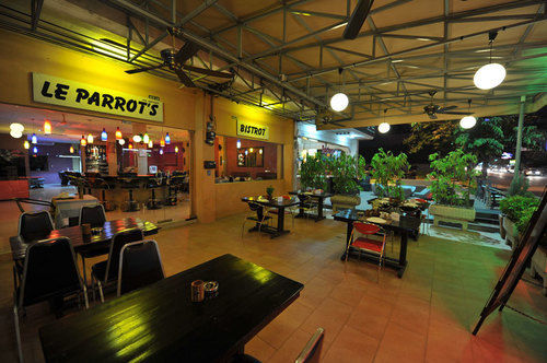 Le Parrots-Inn Jomtien Beach Zewnętrze zdjęcie