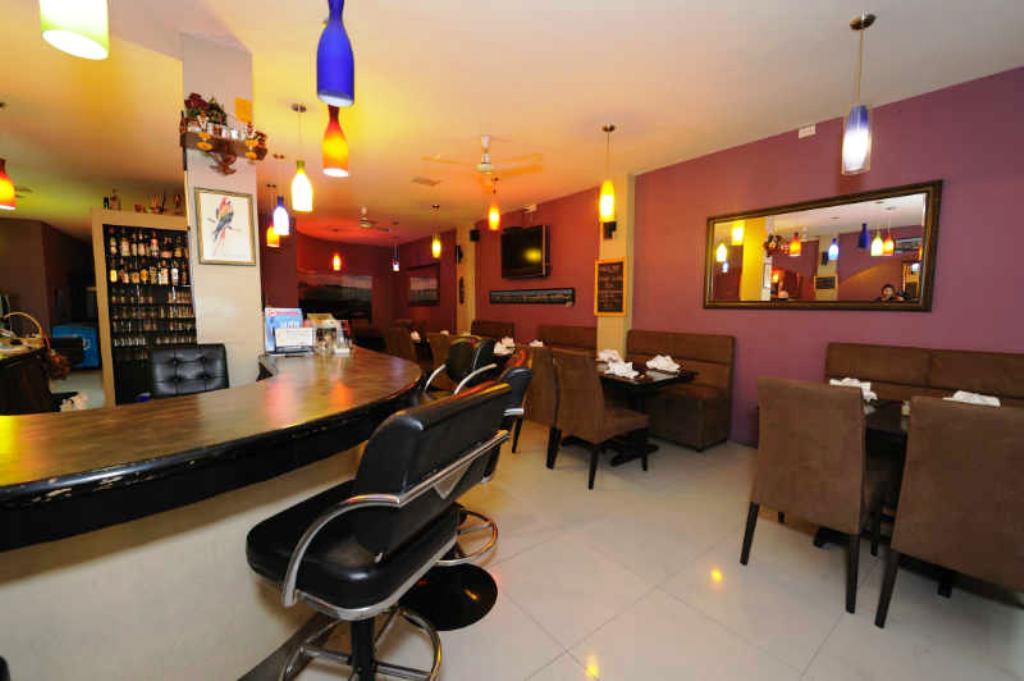 Le Parrots-Inn Jomtien Beach Zewnętrze zdjęcie